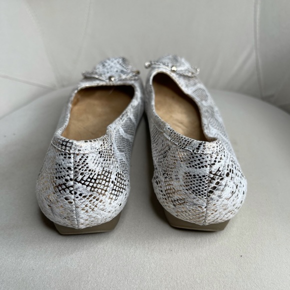 Naturalizer Metallic Leather Flats Snakeskin Sz 8 - Picture 3 of 4
